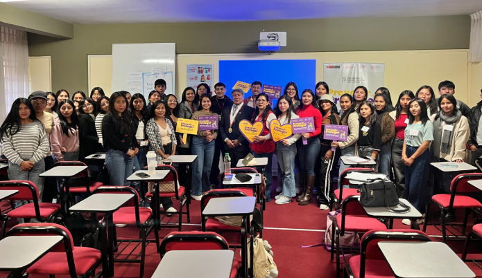 Conformación del Colectivo Juvenil de la UNSCH, promovido por el Programa Nacional Warmi Ñan.