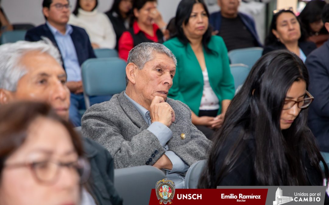 UNSCH CAPACITA A DOCENTES EN DISEÑO CURRICULAR SEGÚN MODELO DE LA SUNEDU