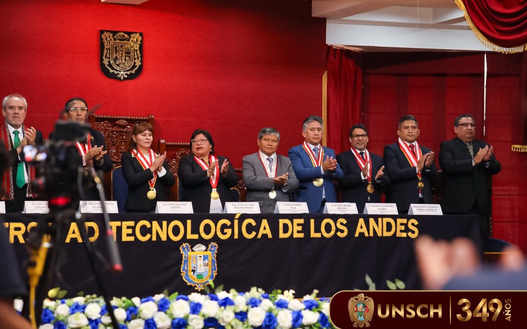 Rector de la UNSCH participa en actividades conmemorativas por el 42.º aniversario de la Universidad Tecnológica de los Andes