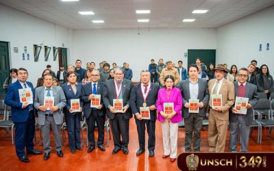 UNSCH presenta libro sobre plantas medicinales y aromáticas de Ayacucho y lanza tienda virtual del Fondo Editorial