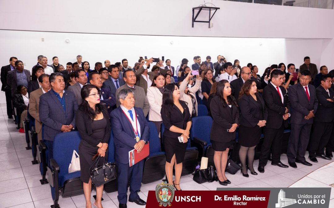 RECTOR UNSCH PARTICIPA EN JURAMENTACIÓN DE LA NUEVA JUNTA DIRECTIVA DEL ILUSTRE COLEGIO DE ABOGADOS AYACUCHO