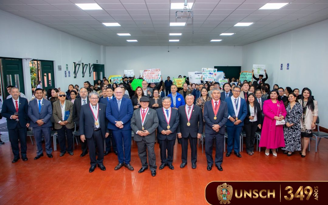 ¡RECONOCIMIENTO AL DR. MARIO ALMONACID CISNEROS POR SU COMPROMISO CON LA EDUCACIÓN AMBIENTAL!