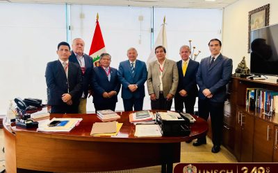 Rector gestiona recuperación de casona histórica de la UNSCH